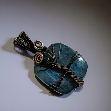 Copper wrapped, Tree of life, Apatite, Pendant