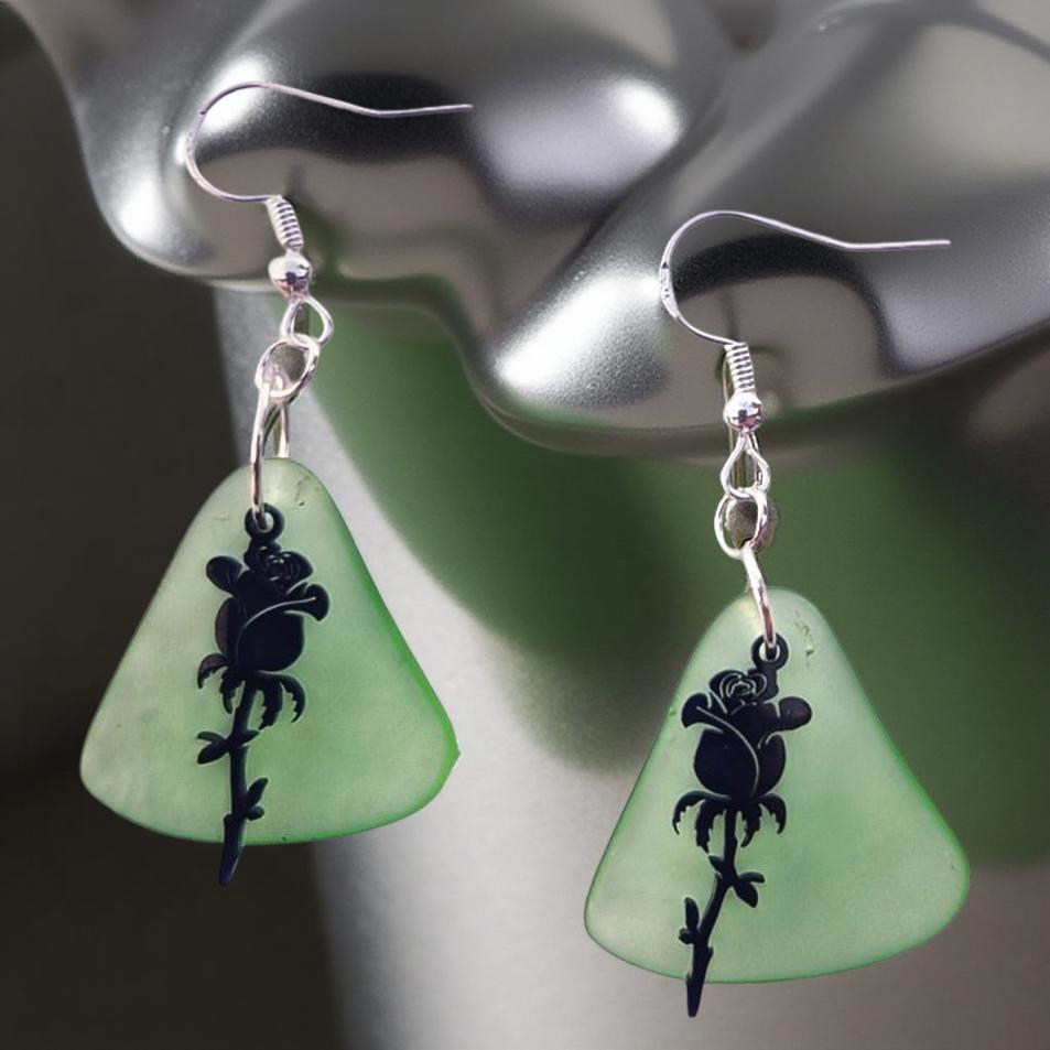 Sea glass - Black Rose - Earrings