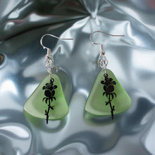 Load image into Gallery viewer, Sea glass - Black Rose - Earrings