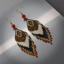 Load image into Gallery viewer, Beaded - Earrings