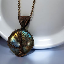Load image into Gallery viewer, Copper wrapped - Tree of life - Labradorite Necklace