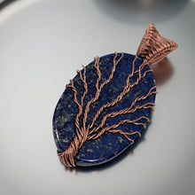 Load image into Gallery viewer, Pendant - Copper - Tree of life - lapis lazuli