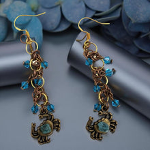 Load image into Gallery viewer, Crab - Earrings