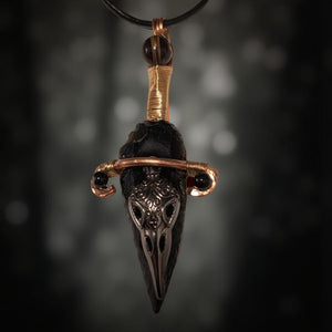 The Shadow Dagger - Arrowhead - Necklace - Raven Stone