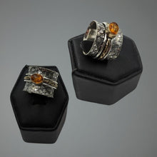 Load image into Gallery viewer, Spinner Ring - Amber