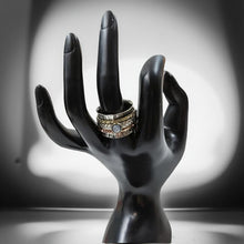 Load image into Gallery viewer, Spinner Ring - Moonstone