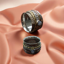Load image into Gallery viewer, Spinner Ring - Moonstone