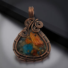 Load image into Gallery viewer, Copper wrapped -Spiny oyster -  Pendant