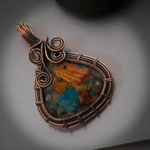 Load image into Gallery viewer, Copper wrapped -Spiny oyster -  Pendant
