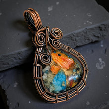 Load image into Gallery viewer, Copper wrapped -Spiny oyster -  Pendant