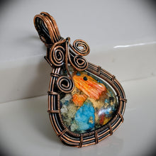 Load image into Gallery viewer, Copper wrapped -Spiny oyster -  Pendant