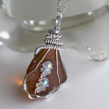 Load image into Gallery viewer, Tidal Transformation - Sea glass - Necklace