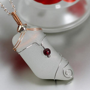 The Garnet Current - Sea glass - Necklace