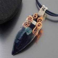 Load image into Gallery viewer, Earth &amp; Sea - Arrowhead - Sea glass - necklace