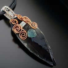 Load image into Gallery viewer, Earth &amp; Sea - Arrowhead - Sea glass - necklace
