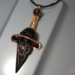 The Shadow Dagger - Arrowhead - Necklace - Raven Stone