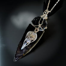 Load image into Gallery viewer, The Raven&#39;s Edge - Raven - Arrowhead