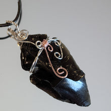 Load image into Gallery viewer, The Obsidian Shadow - Arrowhead - Necklace