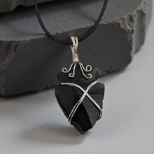 Load image into Gallery viewer, A Shard Of Night - Arrowhead - Necklace