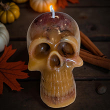 Load image into Gallery viewer, The Vivere Defiant - Skull - Candle