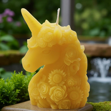 Load image into Gallery viewer, &quot;The Alicorn&#39;s Pure Light&quot; - Unicorn - Candle