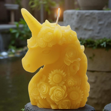 Load image into Gallery viewer, &quot;The Alicorn&#39;s Pure Light&quot; - Unicorn - Candle