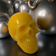 Load image into Gallery viewer, The Curator&#39;s -  Skull - candle