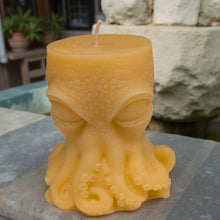 Load image into Gallery viewer, Deep Diver 2 - Octopus - Candle