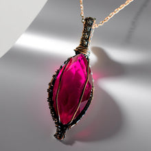 Load image into Gallery viewer, The Midnight Rose - Necklace
