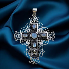 Load image into Gallery viewer, The Moonlight Filigree - Pendant