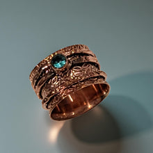 Load image into Gallery viewer, Echo of Manifested Light - Spinner Ring