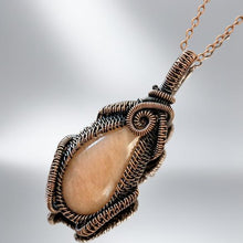 Load image into Gallery viewer, Echo of the Sun - Sunstone - Necklace