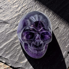 Load image into Gallery viewer, Guardian of Wisdom - Mini Skull- Amethyst
