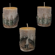 Load image into Gallery viewer, Snowy Wolf Echoes - Wolf - Candle