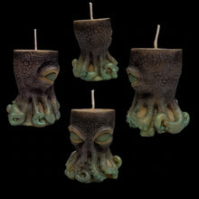 Load image into Gallery viewer, The Sovereign of the Shallows - Octopus - Candle
