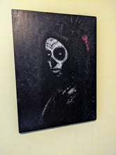 Load image into Gallery viewer, macabre beauty- Raven Stone( artist)