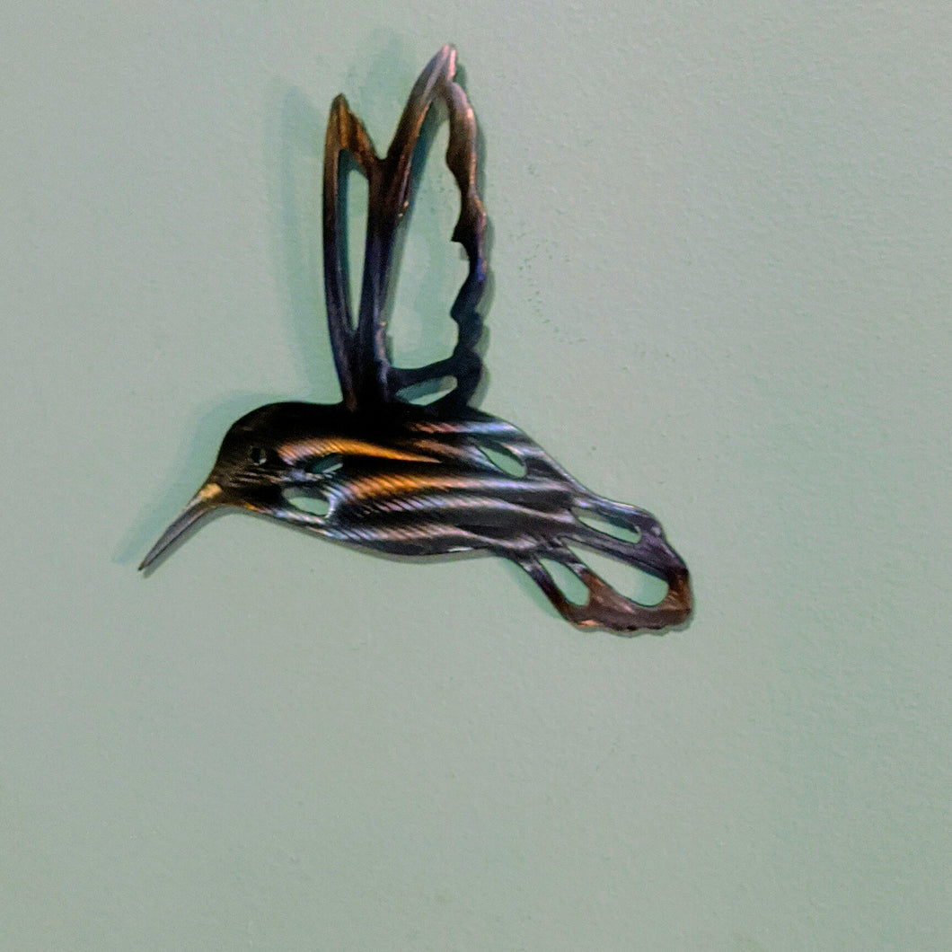 Small Hummingbird  Metal art  Local pick up