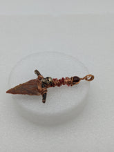 Load image into Gallery viewer, Mookaite Jasper Arrowhead Dagger with 30&quot; Chain- Raven Stone.