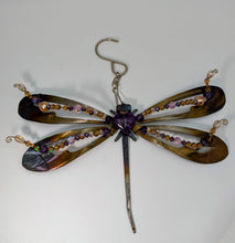 Load image into Gallery viewer, Dragonfly Sun catcher - Echo of a Stone