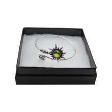 Load image into Gallery viewer, 925 Sterling Silver, Peridot, Sun, Cuff bracelet