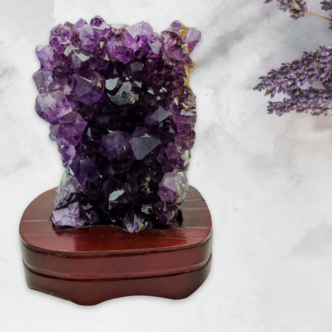 Medium Amethyst Lamp