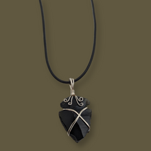 Load image into Gallery viewer, Arrowhead - Necklace