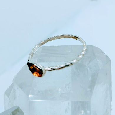 Amber ring 925 Sterling silver size 9 - Echo of a Stone 